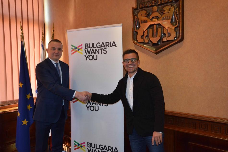 Включват Варна в платформа за българите в чужбина