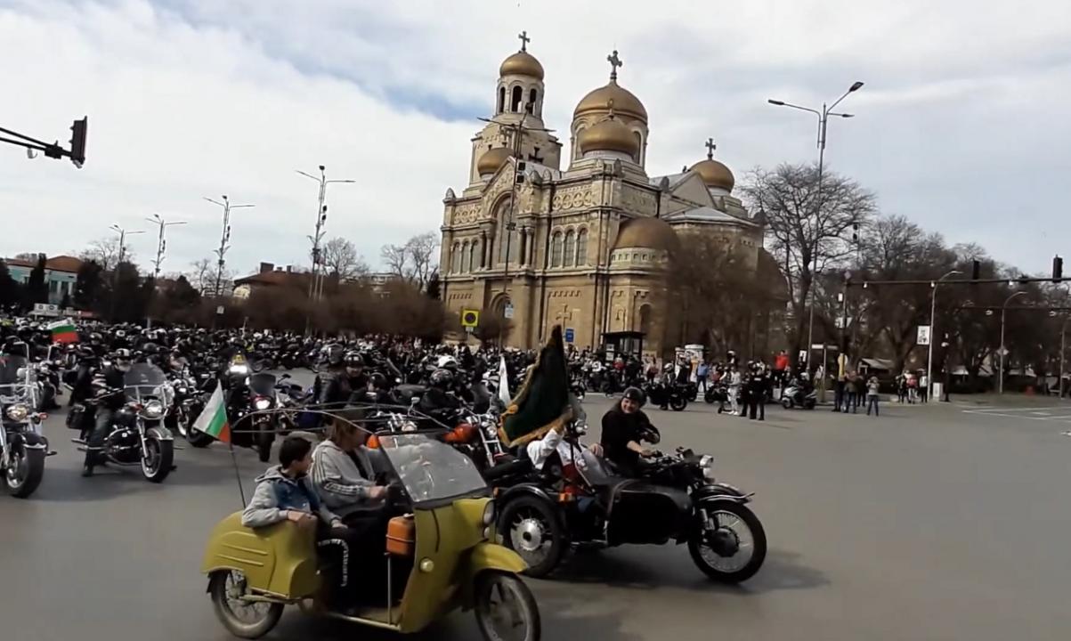 Видео: Над 300 моториста се включиха в мото шествието “В името на България”