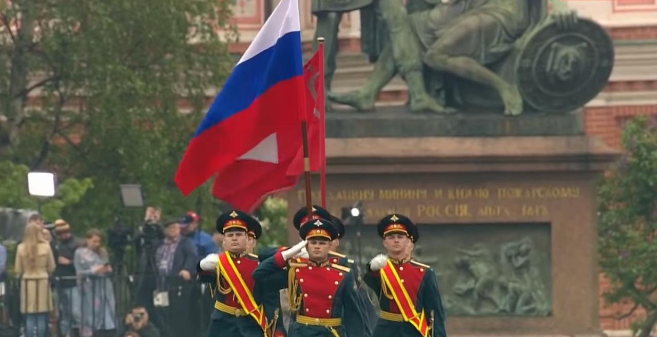 Русия няма да отмени парада за Деня на победата на 9 май