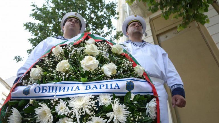 Във Варна отбелязаха 129 години от рождението на контраадмирал Вариклечков