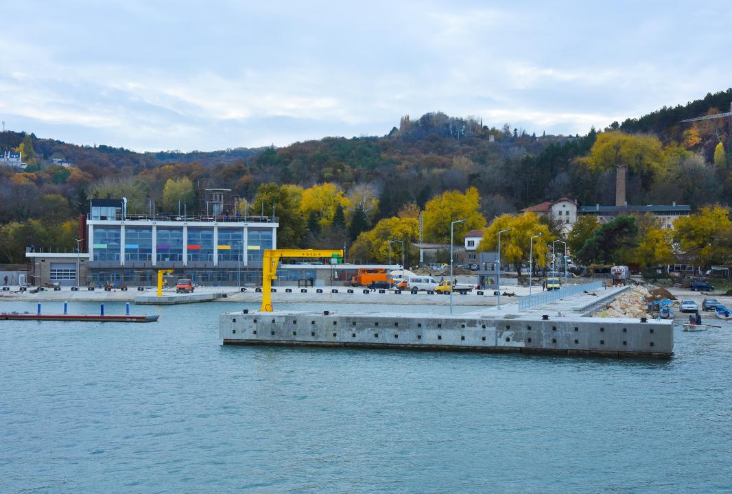 OП „Паркинги и синя зона“ поема управлението на рибарско пристанище „Карантината“