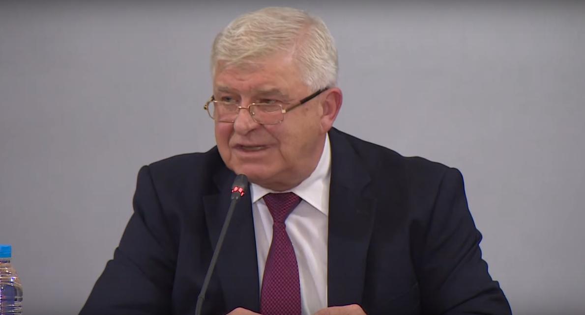 Финансовият министър Кирил Ананиев е с коронавирус
