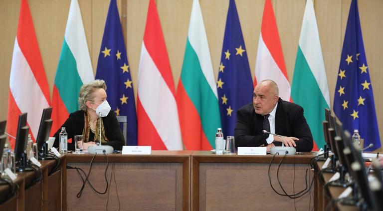 Борисов: Ще продължим да водим целенасочена политика относно инвестиционния климат, който дава много предимства на България