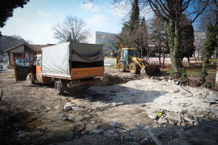 Нови паркинги, фитнес и баскетболно игрище изграждат във “Владиславово”