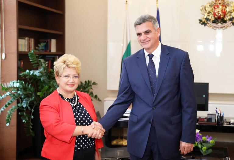 Министър-председателят Стефан Янев проведе среща с посланика на Румъния Бръндуша Предеску