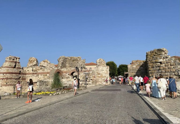 Оптимистично за Лято 2021: Над 2,5 млн. туристи са избрали дестинация България от началото на м. май