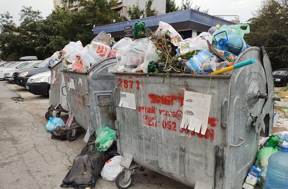 Искат извънредна сесия за кризата с боклука във Варна