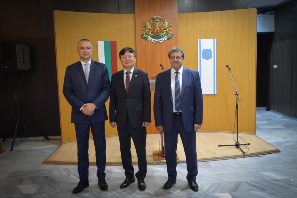 Кметът на Варна се срещна с посланика на Република Корея
