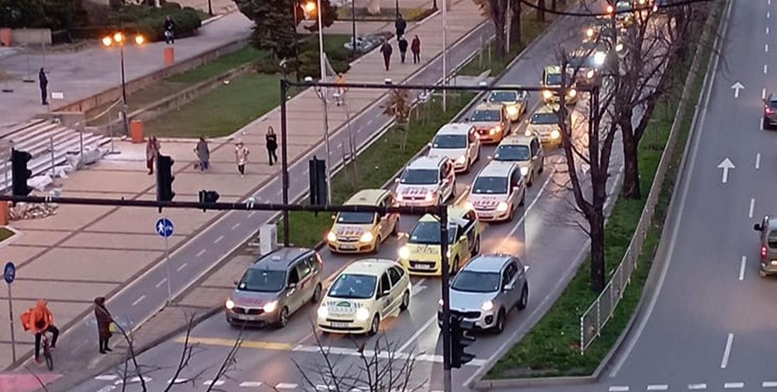 Такситата във Варна отново ще получат данъчни облекчения