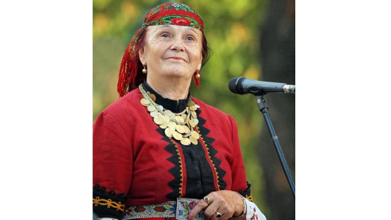 Легендарната Валя Балканска чества 80-годишен юбилей