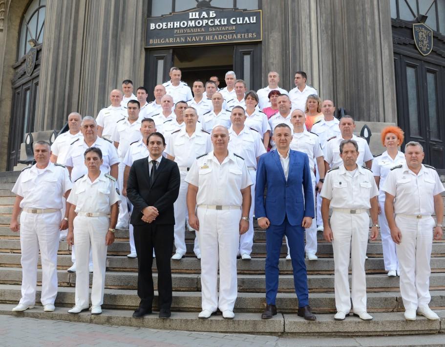 Кметът Иван Портних награди военнослужещи по повод празника на ВМС