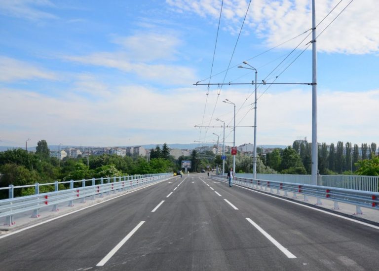 Възстановено е осветлението по Аспаруховия мост