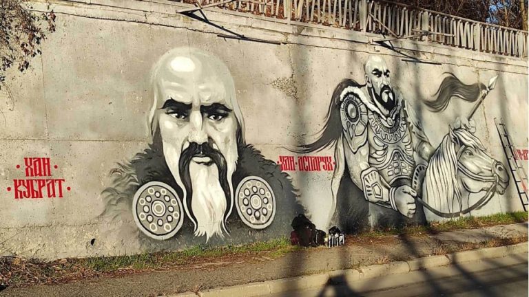Възстановиха графитите на бележити личности