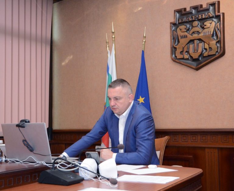 Кметът Иван Портних участва в Международна среща на върха на градовете и регионите в Киев