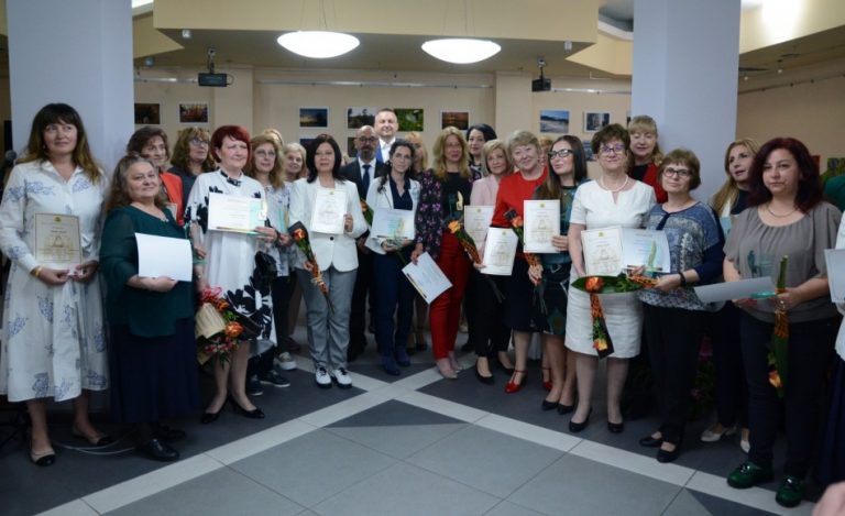 Учители от Варна получиха националната награда “Неофит Рилски”