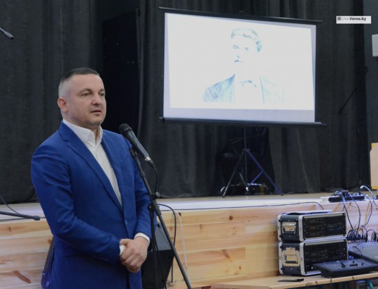 Ученици от Североизточна България почетоха 150 г. от гибелта на Апостола