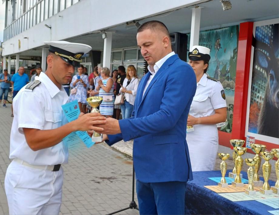 Кметът Иван Портних награди победители в Спартакиадата по морски спортове на ВМС