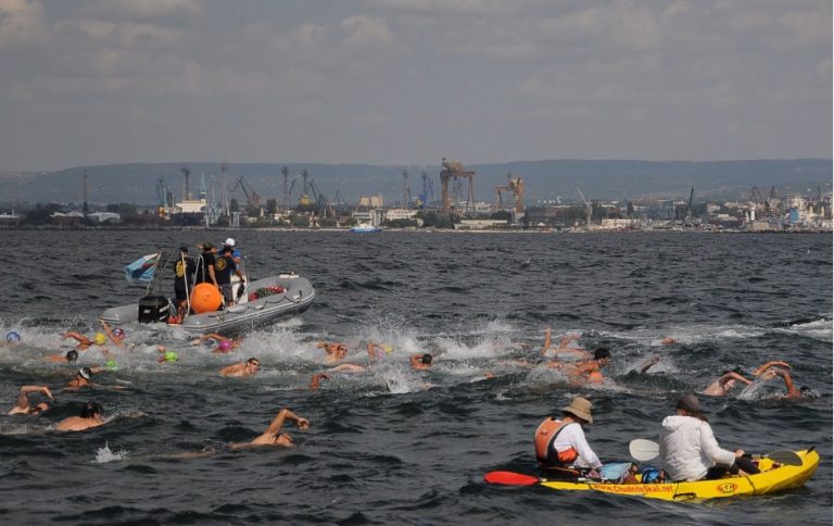 170 участници са регистрирани в плувния маратон Галата–Варна