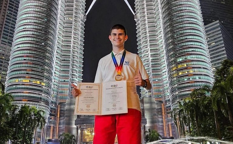 Варненски ученик със златен медал от Световната математическа олимпиада в Куала Лумпур