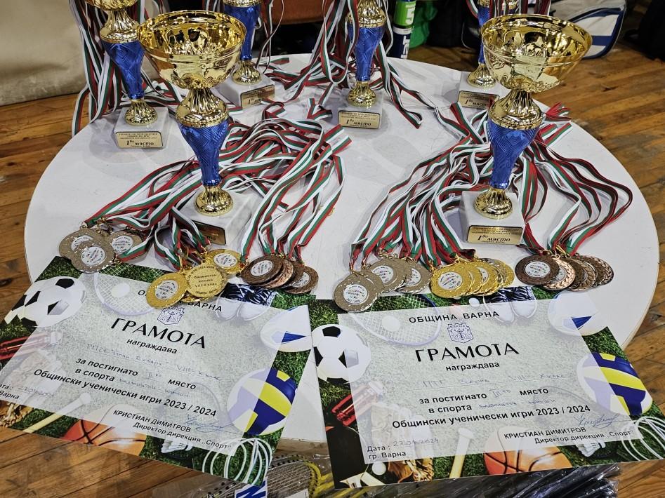 Община Варна осигури награди за победителите в ученическите игри по хандбал и бадминтон