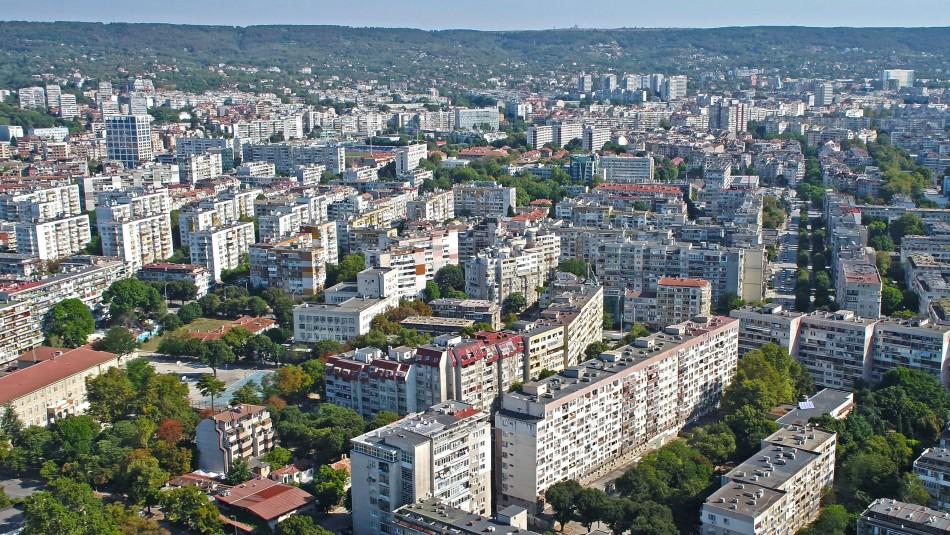 До 12 февруари Община Варна приема документи по втория етап на програмата за саниране
