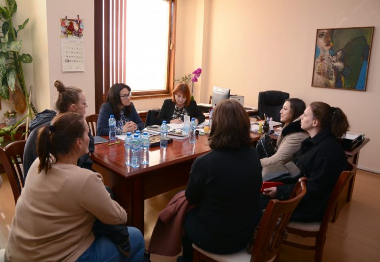Заместник-кметът Снежана Апостолова обсъди възможностите за дневна грижа на лица със специални потребности