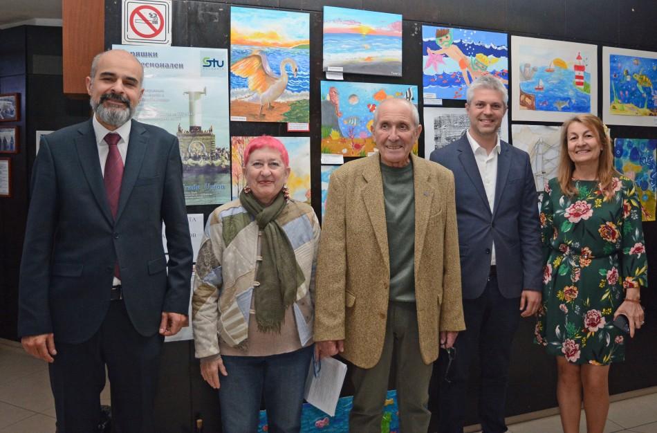 Кметът Благомир Коцев на юбилея на конкурса „Детско море“: Морето дава хоризонт на мисълта и творческа свобода