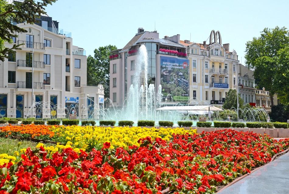 Всички фонтани и шадравани във Варна работят