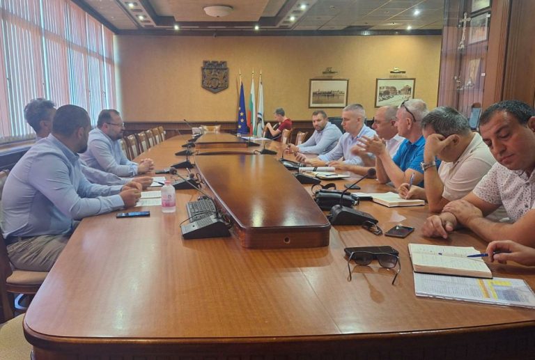 Ръководството на Община Варна изиска пътностроителните фирми да поставят допълнителни табели на обектите си