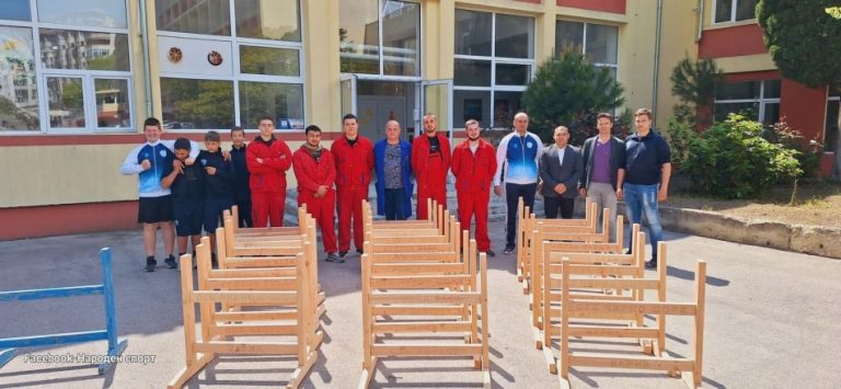 Варненската гимназия по горско стопанство и дървообработване направи дарение на гребен спортен клуб „Черно море“