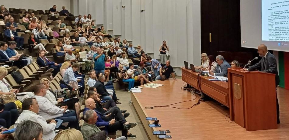 Варна прие бюджет от 857 млн. лева, приоритети – образование, пътища и чистота