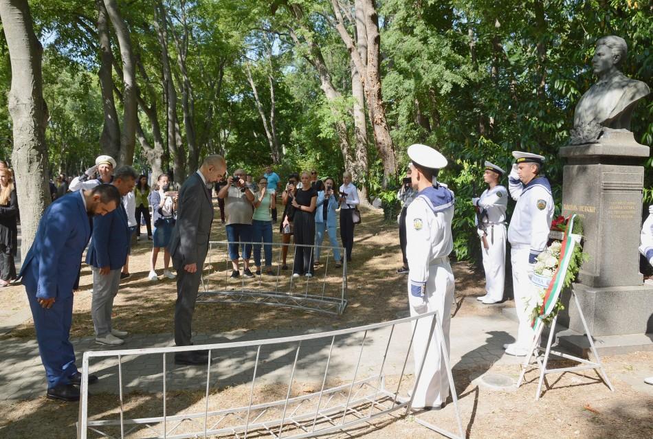 Варна отбелязва 188 години от рождението на Васил Левски