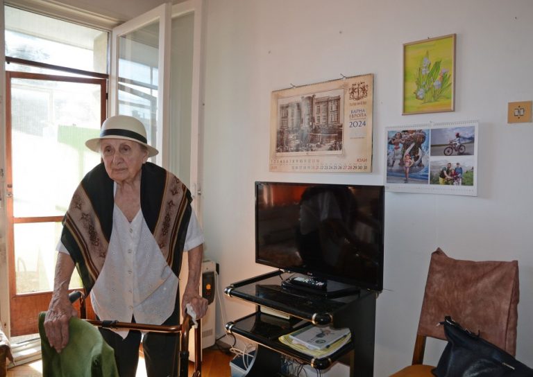 105-годишната варненка Евдокия Чочева ползва услугите на Домашния социален патронаж повече от 13 години