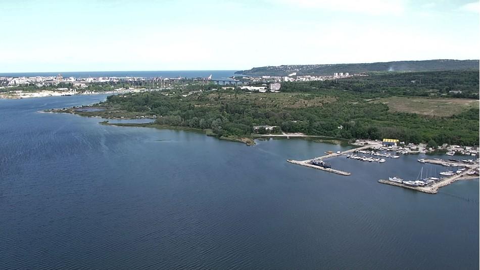 Отстранена е аварията на тръбопровода във Варненското езеро