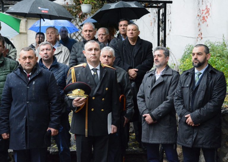 Зам.-кметът Илия Коев почете празника на българската полиция