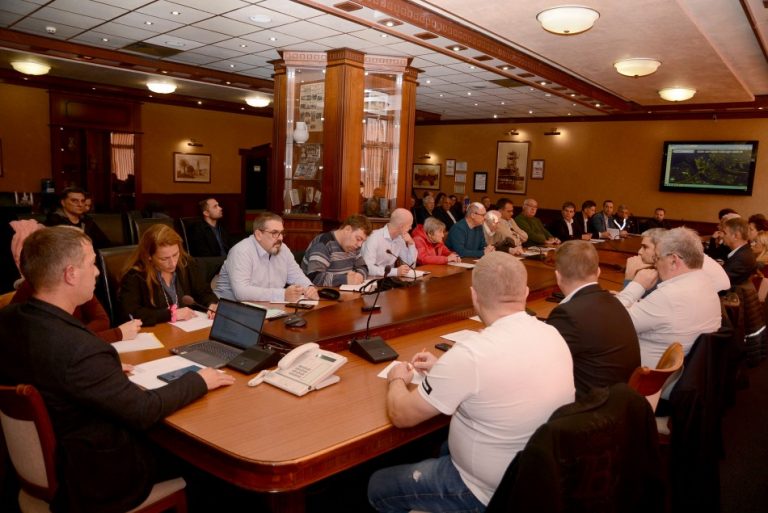 Поредно трето заседание на работната група за иницииране на основен ремонт на Аспарухов мост се проведе в Община Варна