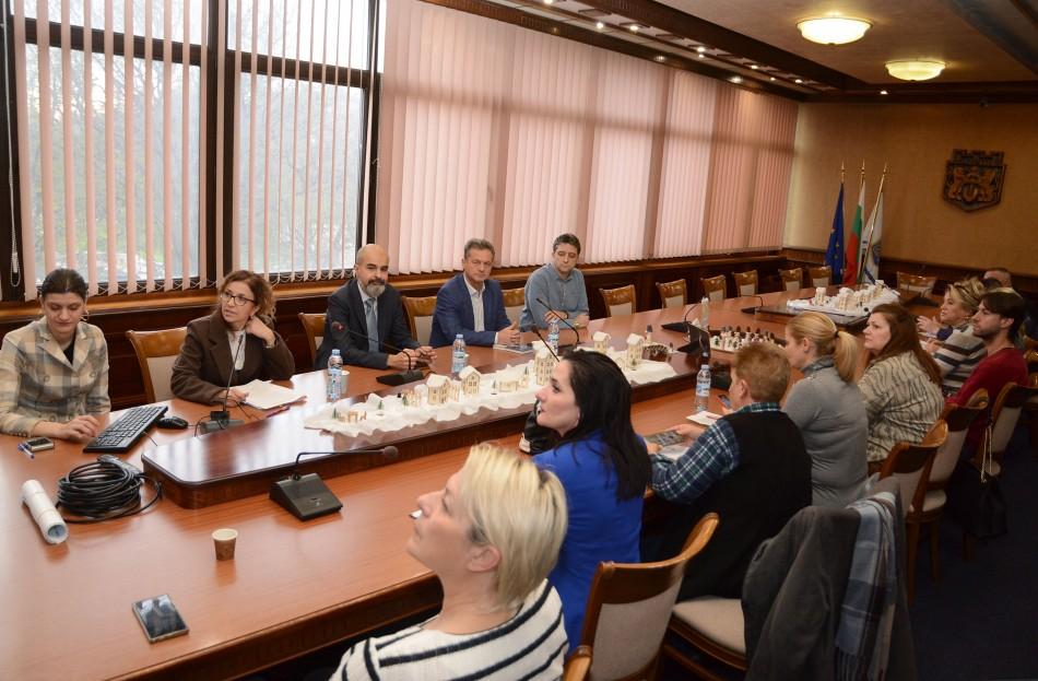 Община Варна стартира проекти за ремонт на Спортен комплекс „Локомотив“ и сградата на НЧ „Христо Ботев 1928“