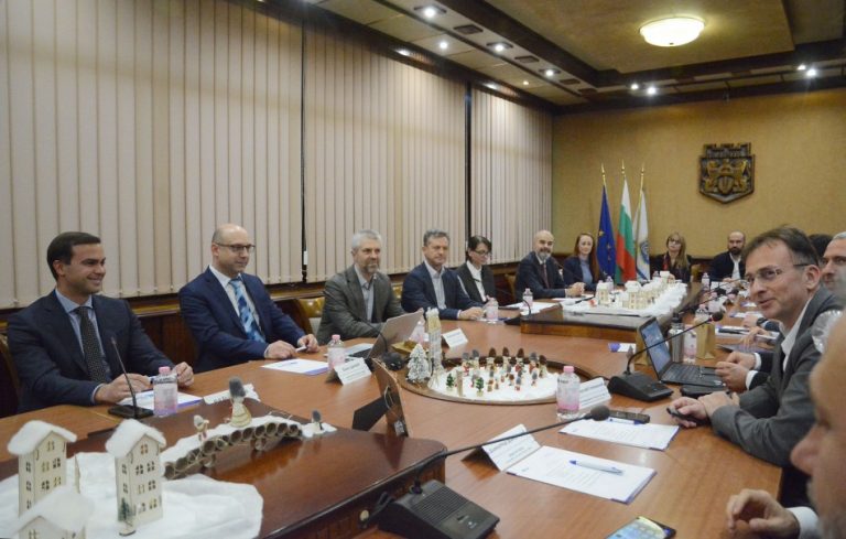 Община Варна бе домакин на заключителната среща на ИКТ Клъстер за 2025 г.