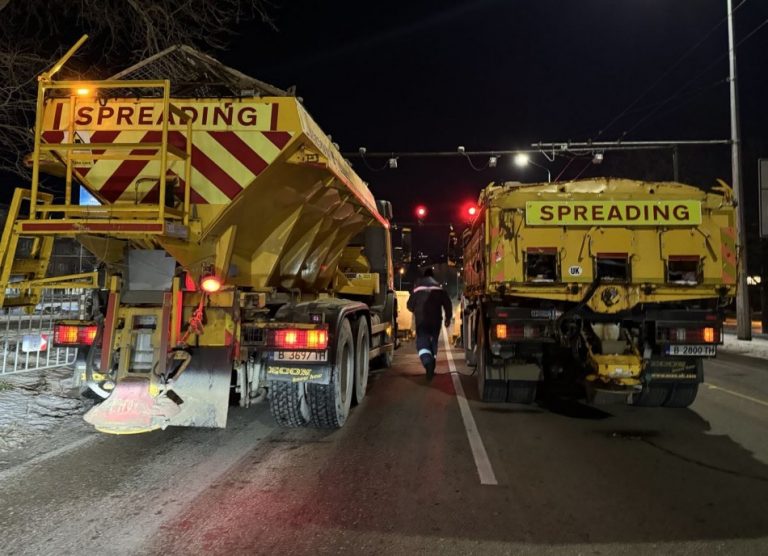 Община Варна възложи обработването на основните улици и булеварди срещу заледяване