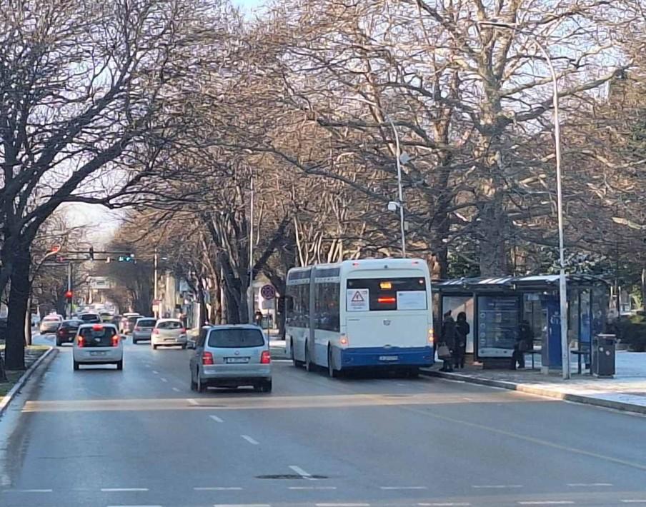 Пускат допълнителни курсове на автобусите за Голяма задушница