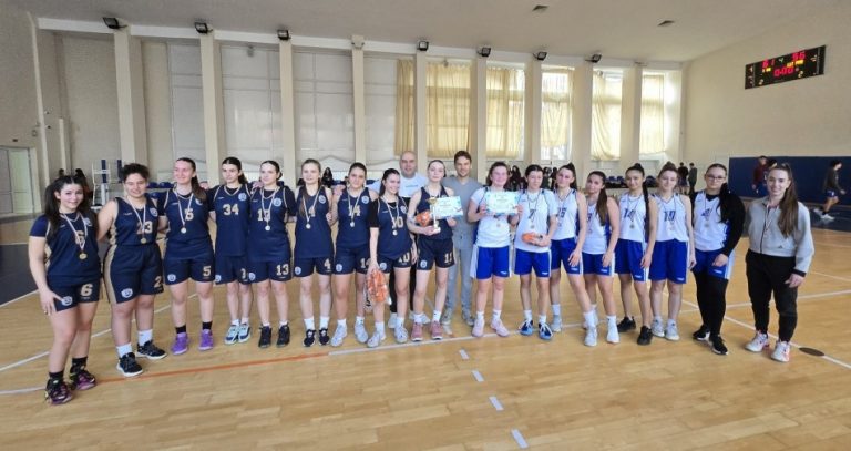 Девойките на Първа ЕГ триумфираха в баскетболната надпревара на Общинските ученически игри