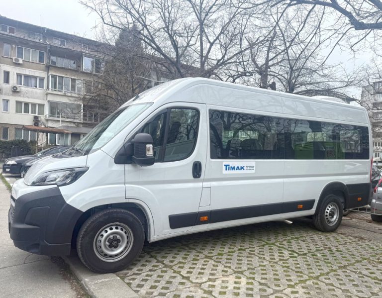 Община Варна разширява социалния транспорт с нов специализиран автомобил за хора с увреждания