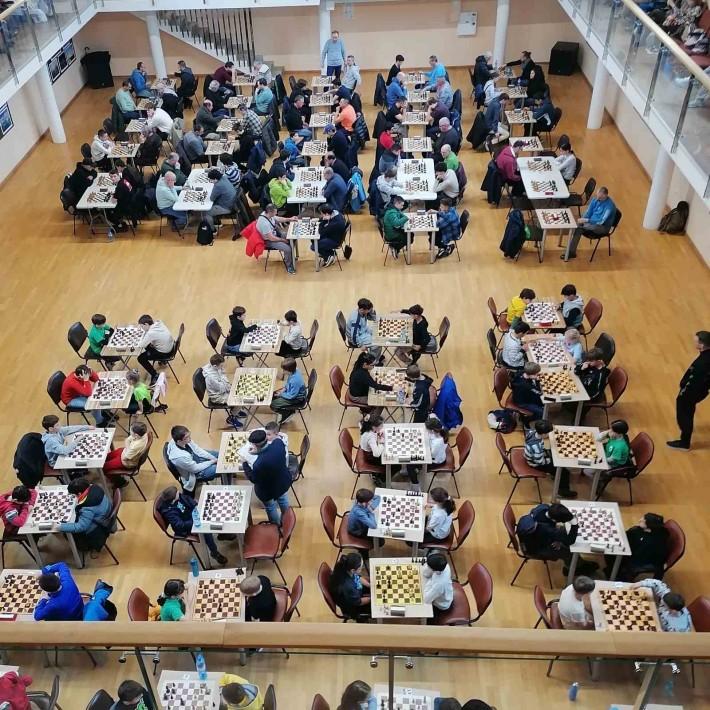 111 участници се включиха в деветото издание на шахматния турнир „Мемориал Теодоси Костадинов“