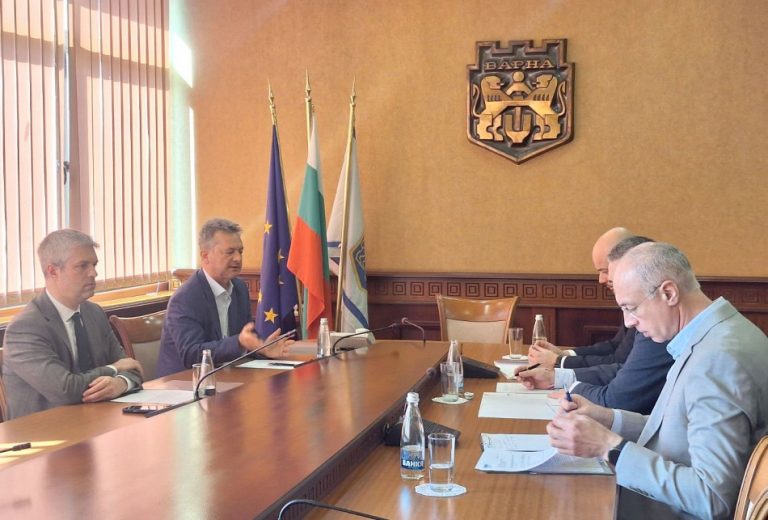 Кметът Благомир Коцев обсъди с ръководството на ЕНЕРГО-ПРО новите енергийни проекти на дружеството