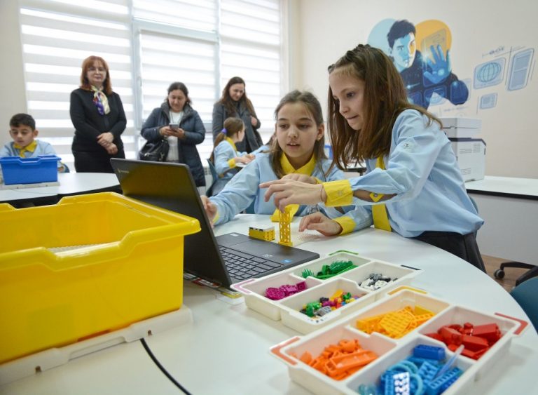 Откриха STEM център в Начално училище „Васил Левски“