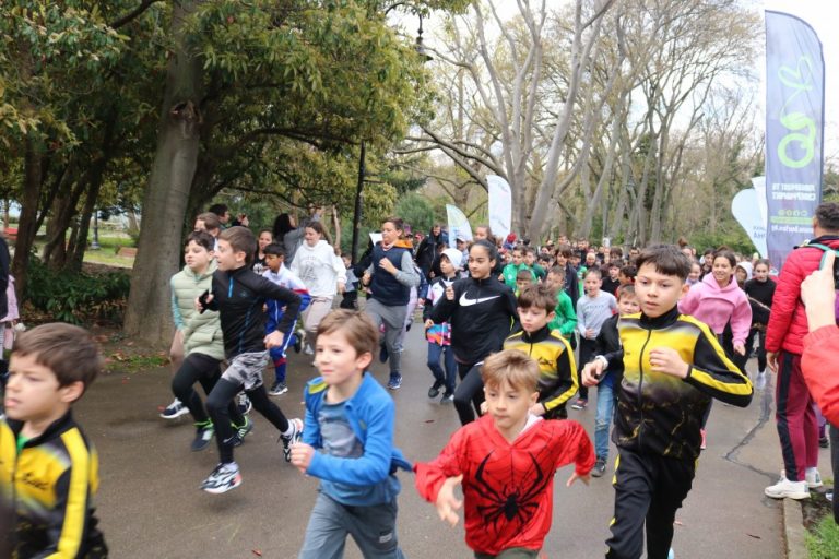 Над 100 участници се включиха в традиционния спортен празник „Великденски крос с децата на Варна“