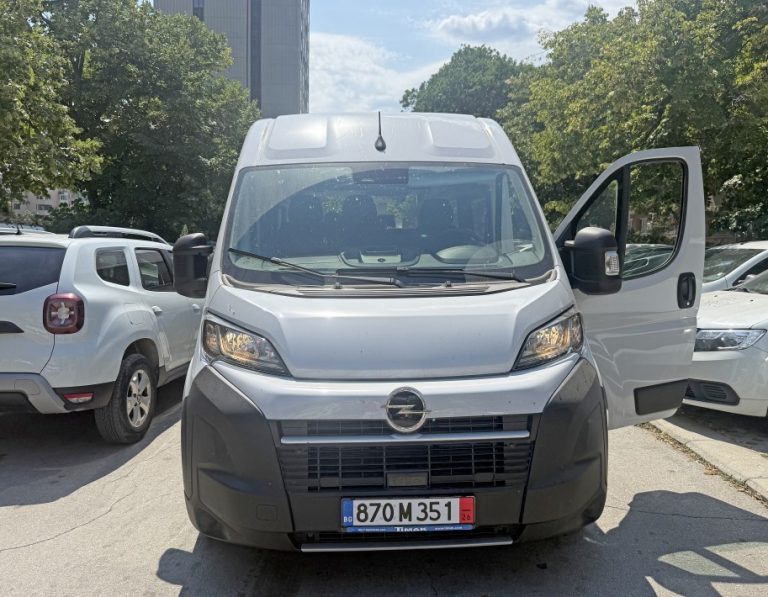 Община Варна осигури втори специализиран автобус за превоз на хора с увреждания