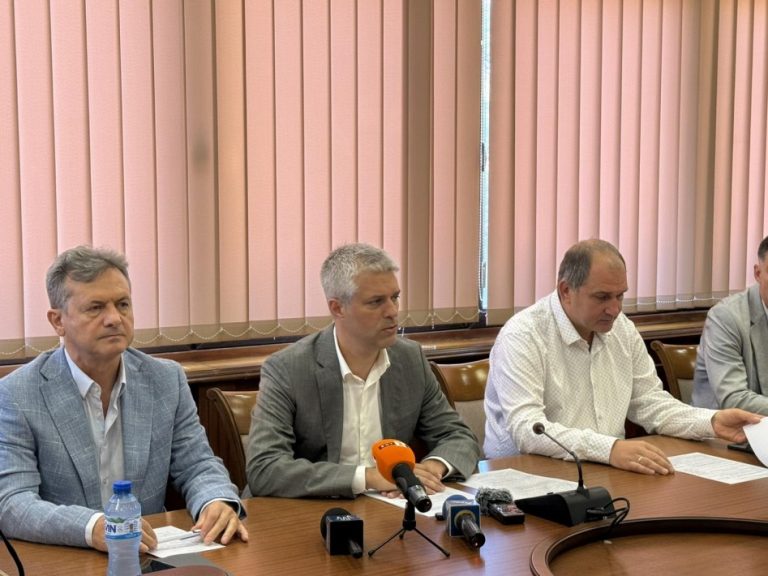 Предстои ремонт на основните пътни артерии към „Виница“, на улици и детска площадка в квартала