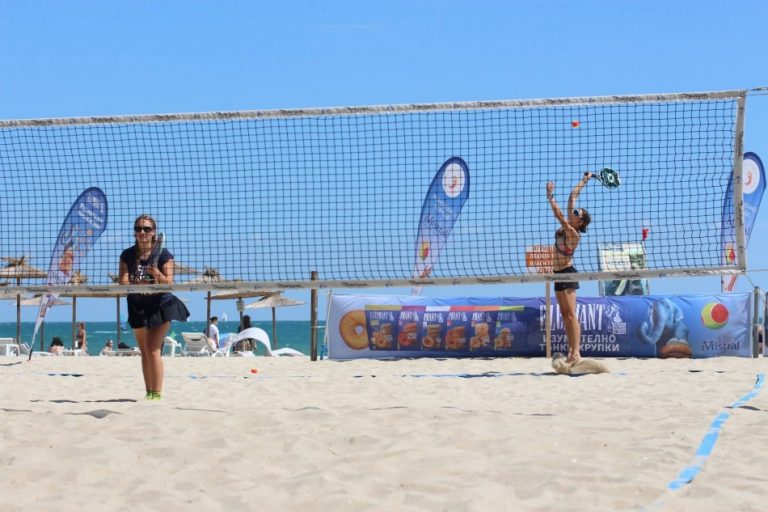 Плажният тенис набира популярност с поредното издание на турнира „Summer Season Opening – Varna Cup 2026”