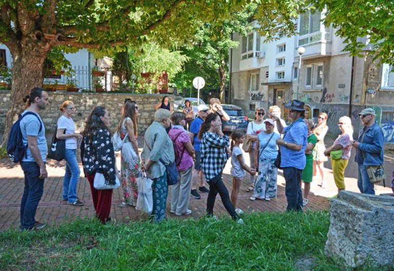 Продължават безплатните пешеходни турове на Варна за индивидуални туристи